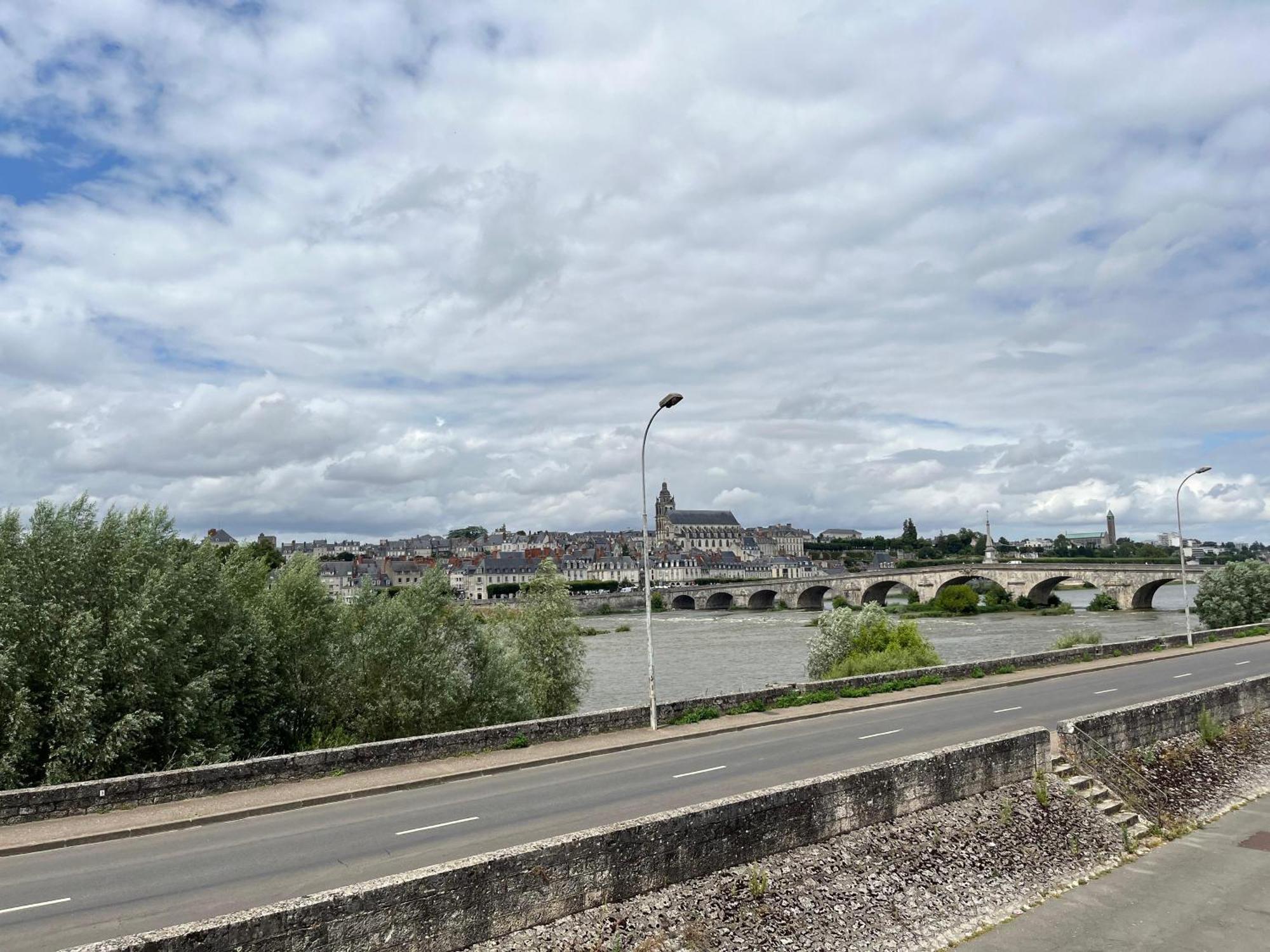 Quai De La Loire Apartment บลัวส์ ภายนอก รูปภาพ